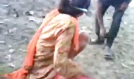یک مرد جوان می تواند انجام شهوانی انال هر کاری که او می خواهد
