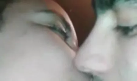 پرده لباس شنای انال پورن زنانه دوتکه, پیچیده اختلال توجه