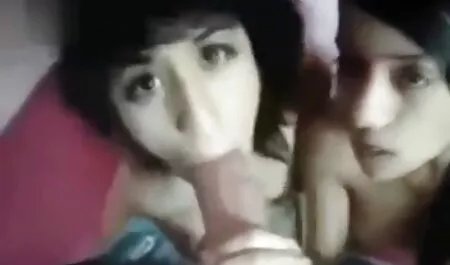 دارای موی سرخ Penny Pax است مهبل خوردن انال خشن راهنمایی با Diamond Foxxx!